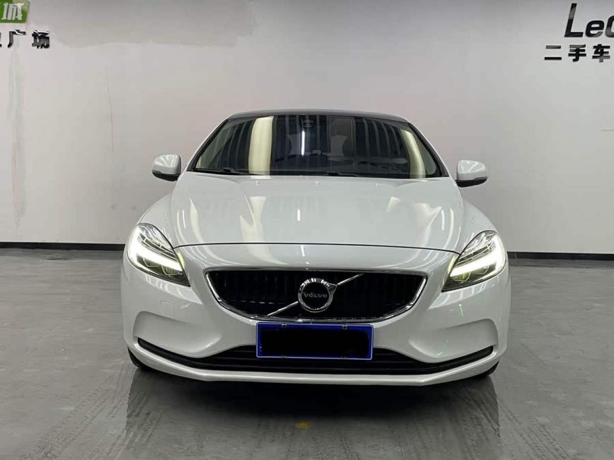 沃爾沃 V40  2017款 T3 智逸版圖片