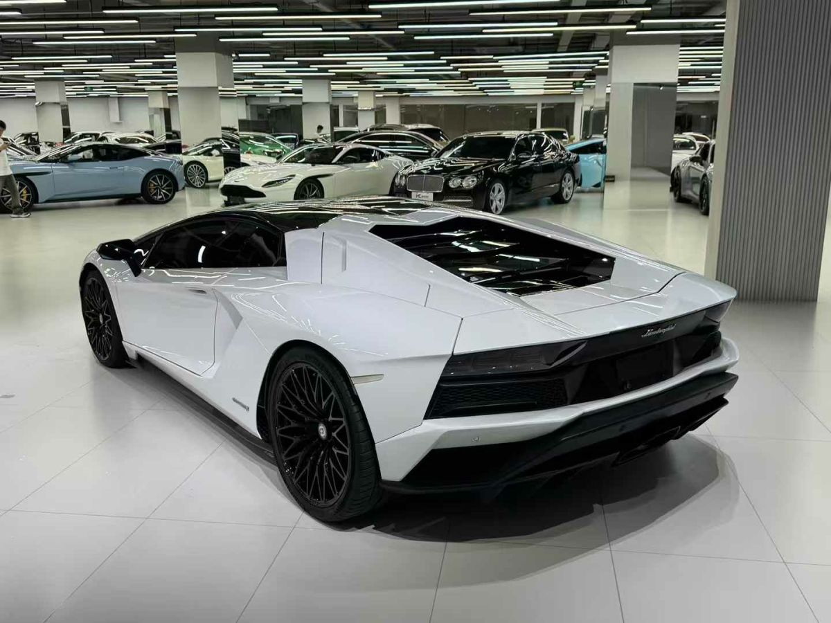 蘭博基尼 Aventador  2019款 Aventador SVJ圖片