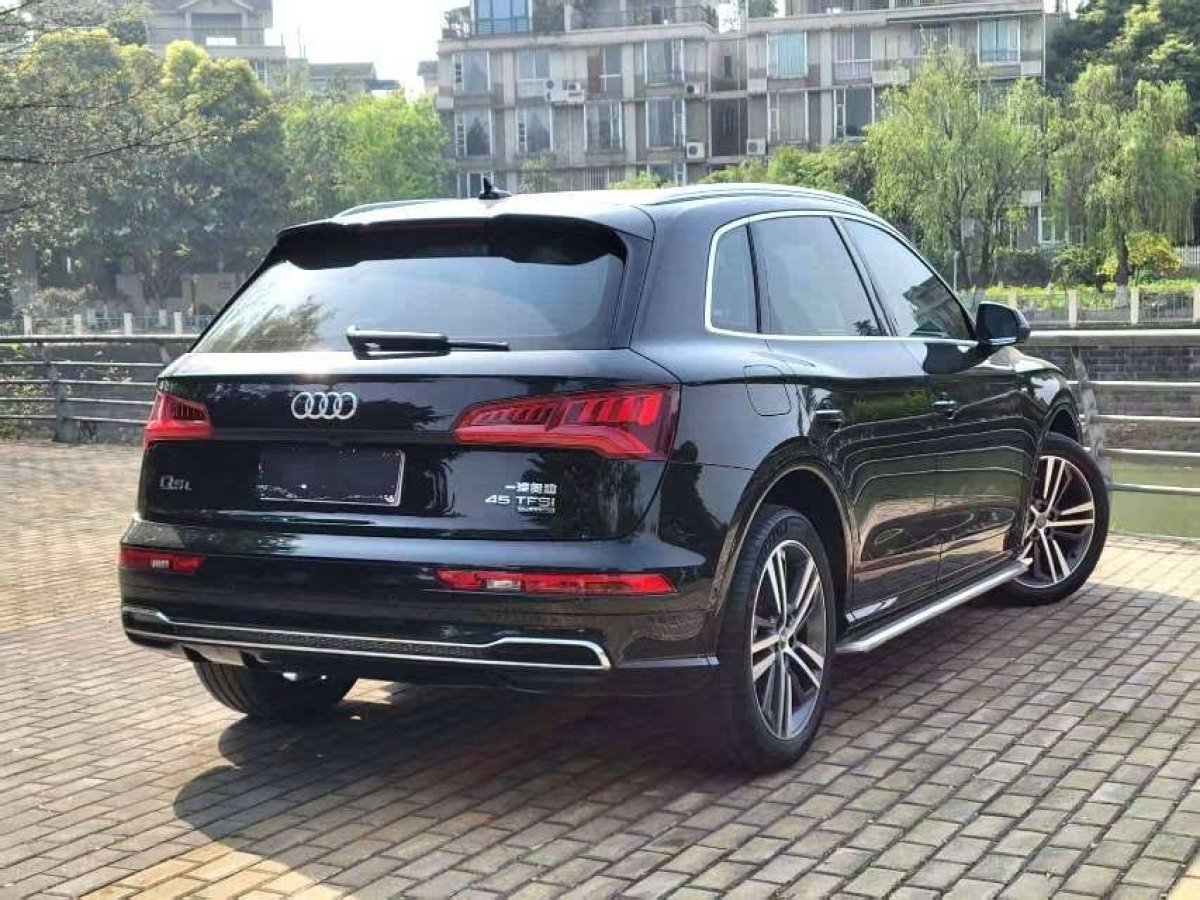 奧迪 奧迪Q5L  2020款 45 TFSI 尊享時尚型圖片