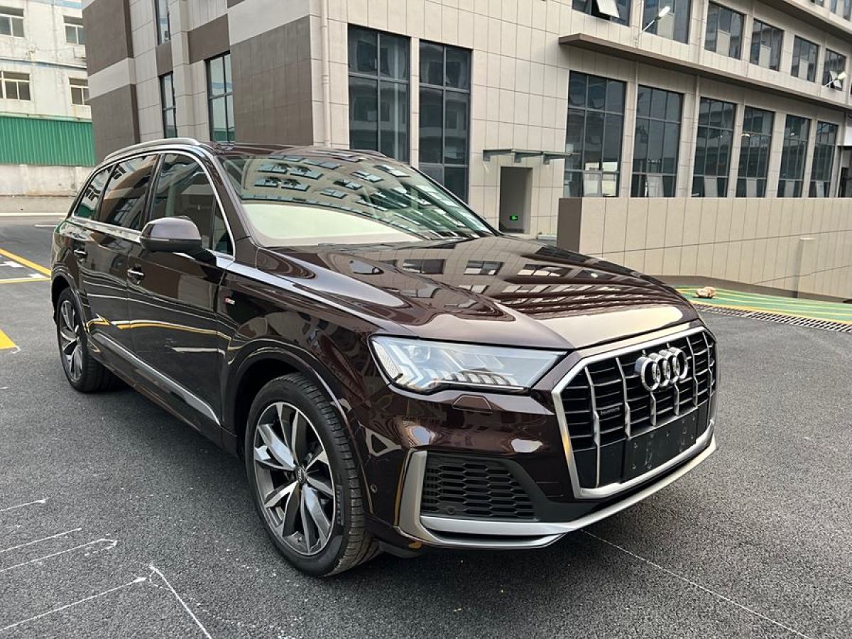 2020年10月奧迪 奧迪Q7  2024款 55 TFSI quattro S line尊貴型