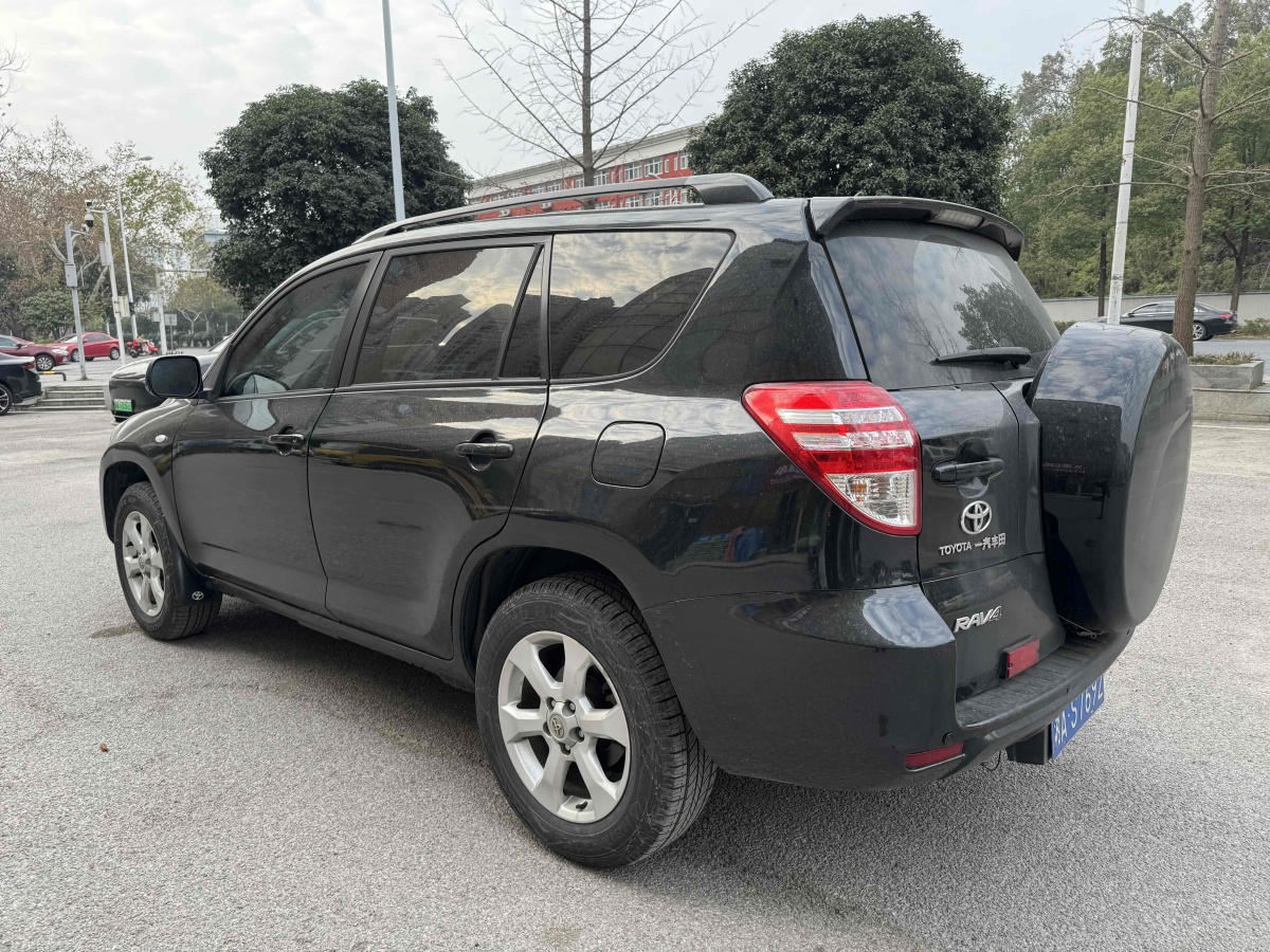 2011年5月豐田 RAV4  2019款 榮放 2.0L CVT兩驅(qū)先鋒版