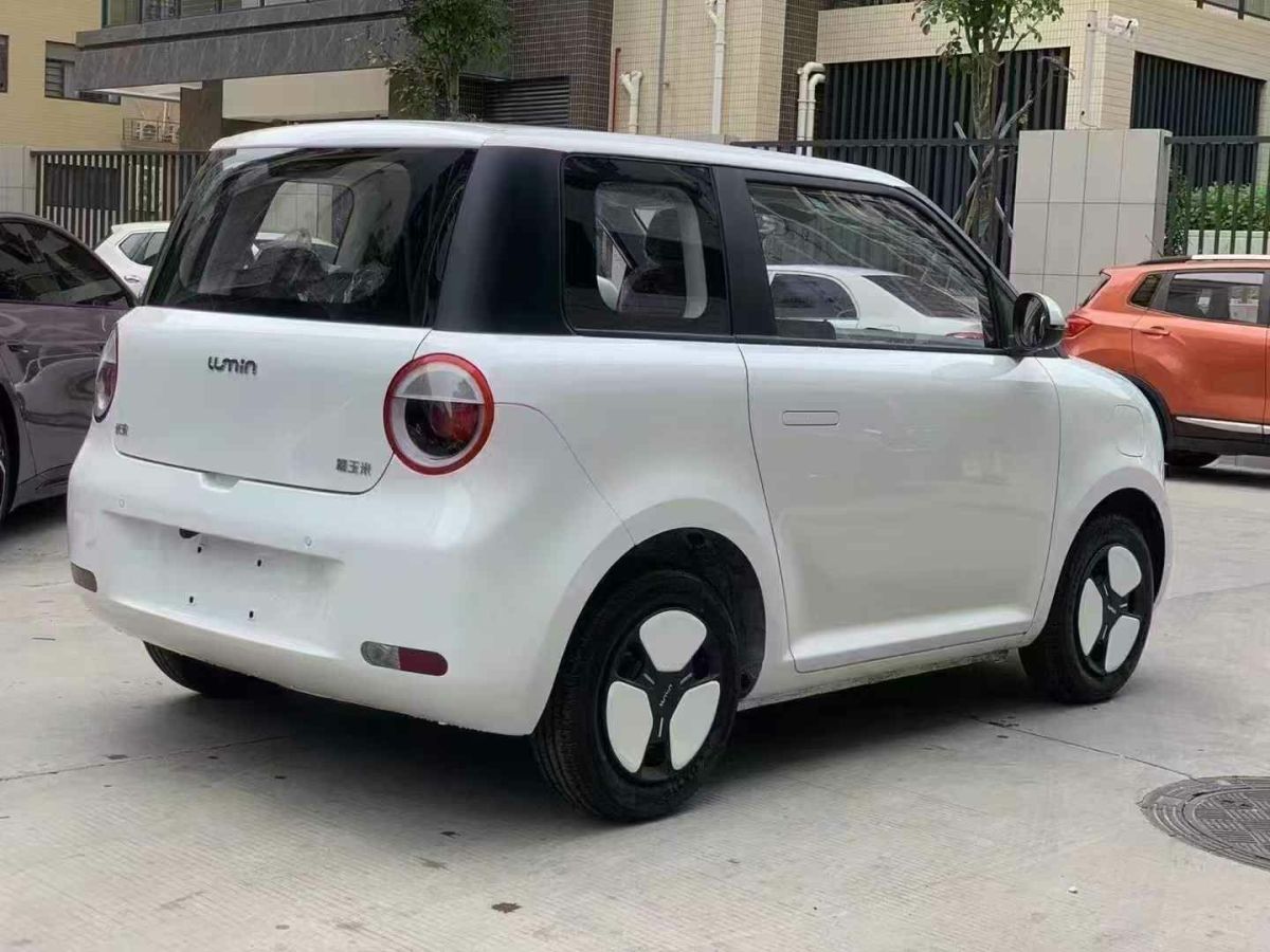 MINI MINI  2025款 1.5T COOPER 經(jīng)典派 五門(mén)版圖片