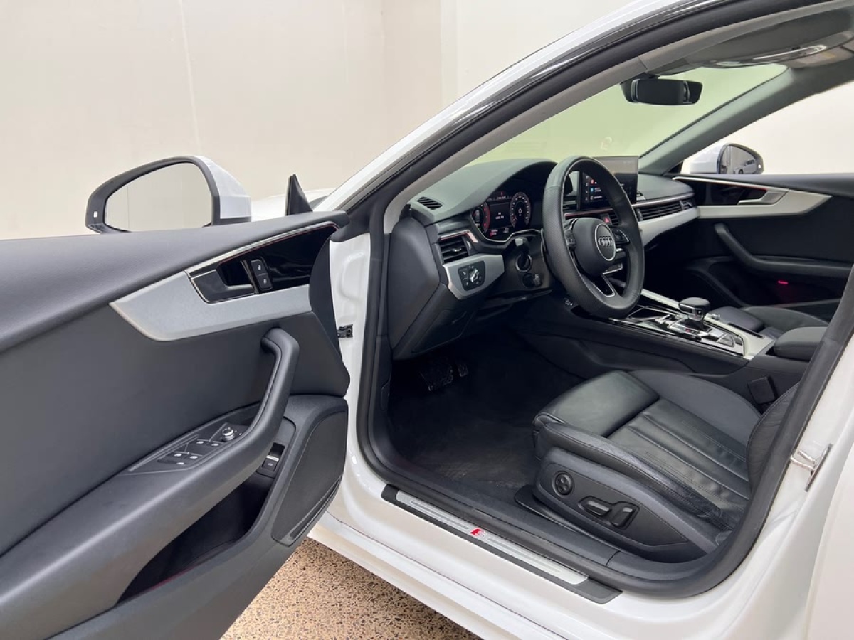 奧迪 奧迪A5  2023款 Sportback 40 TFSI 時(shí)尚動(dòng)感型圖片