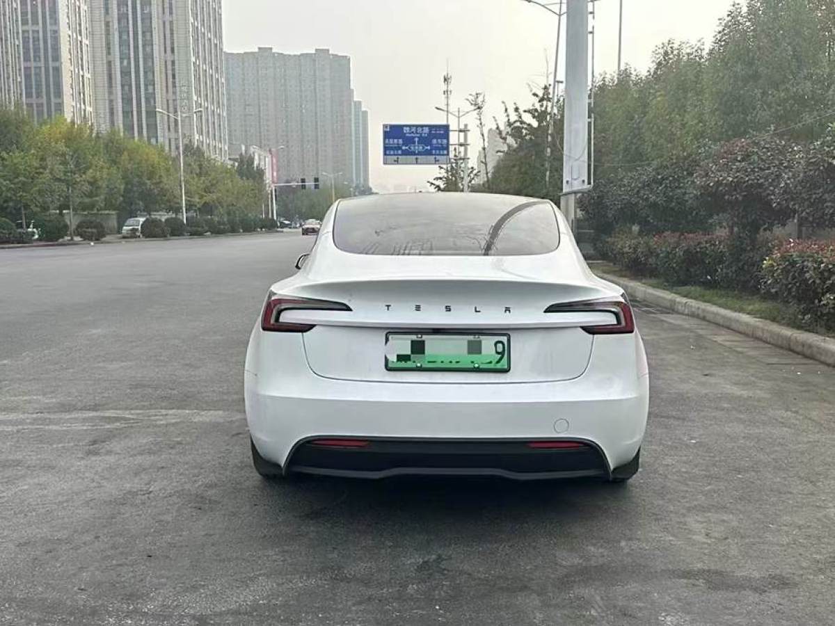 特斯拉 Model 3  2023款 后輪驅(qū)動版圖片