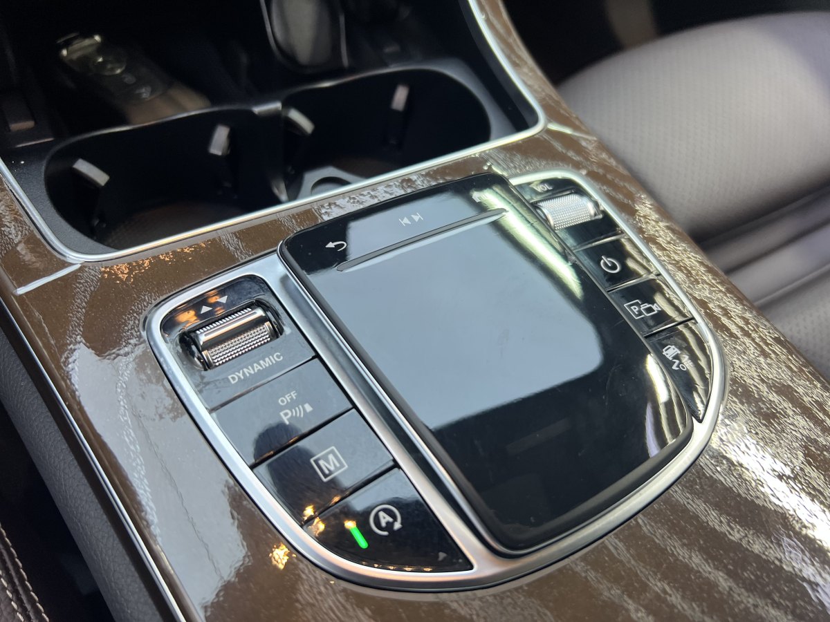 奔馳 奔馳GLC  2022款 改款二 GLC 260 L 4MATIC 豪華型圖片