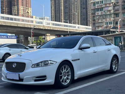 2015年03月 捷豹 XJ XJL 2.0T 兩驅(qū)全景商務(wù)版圖片