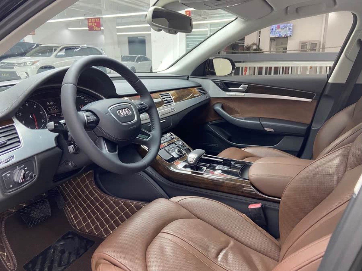 奧迪 奧迪A8  2014款 A8L 45 TFSI quattro豪華型圖片