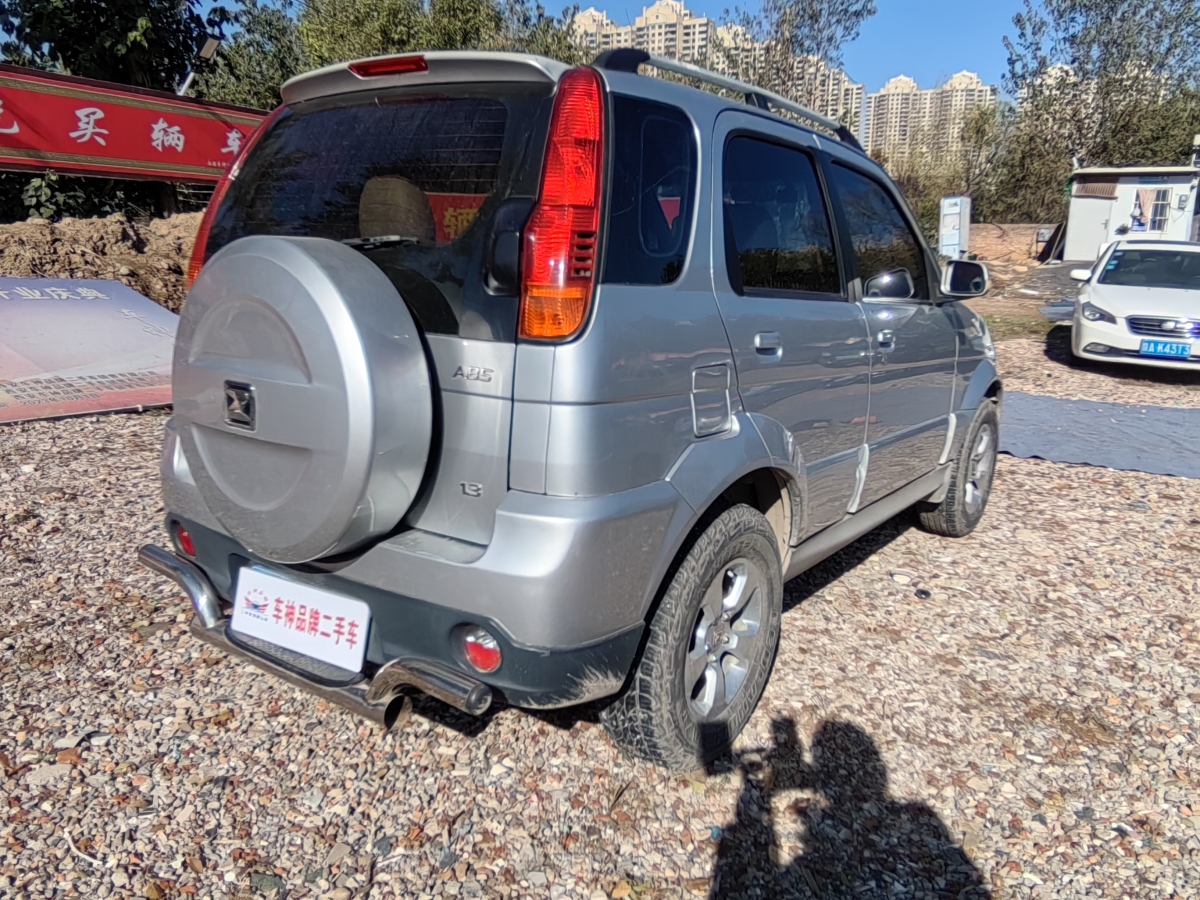 眾泰 5008  2010款 1.3L 手動豪華型圖片