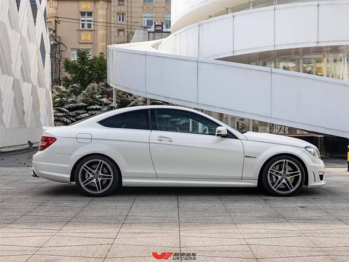 奔馳 奔馳C級AMG  2012款 AMG C 63 Coupe 高性能版圖片