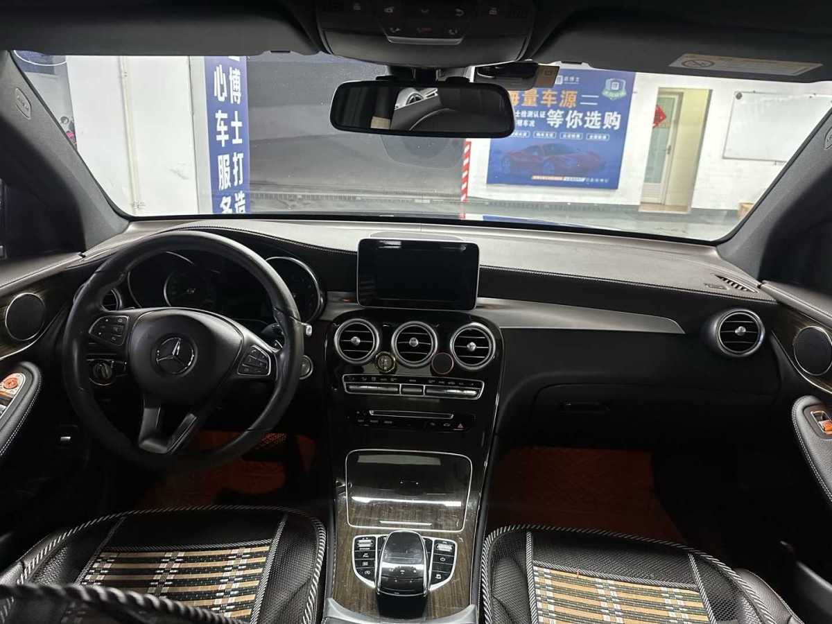 奔馳 奔馳GLC  2019款 GLC 260 4MATIC 動(dòng)感型圖片