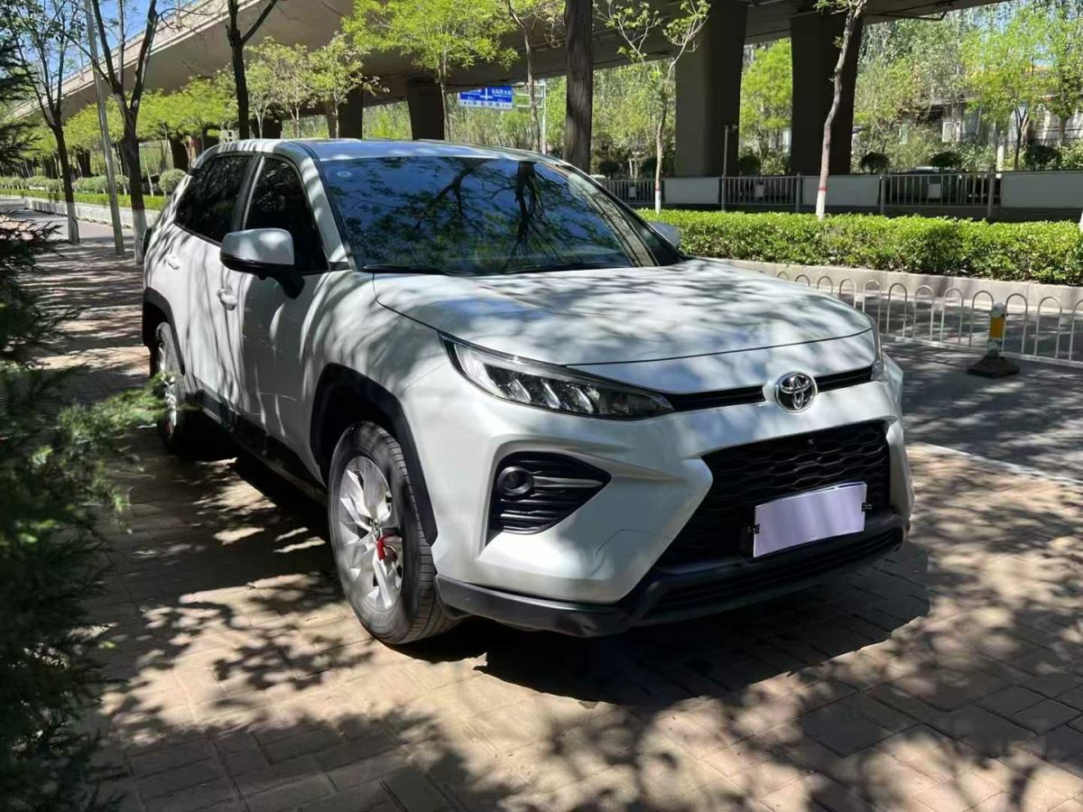 豐田 威蘭達(dá)  2022款 2.0L CVT兩驅(qū)尊貴版圖片