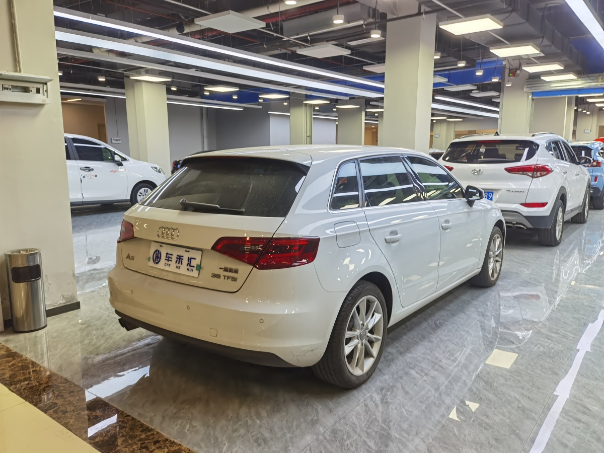 奧迪 奧迪A3  2015款 Sportback 35 TFSI 百萬(wàn)紀(jì)念舒享型圖片