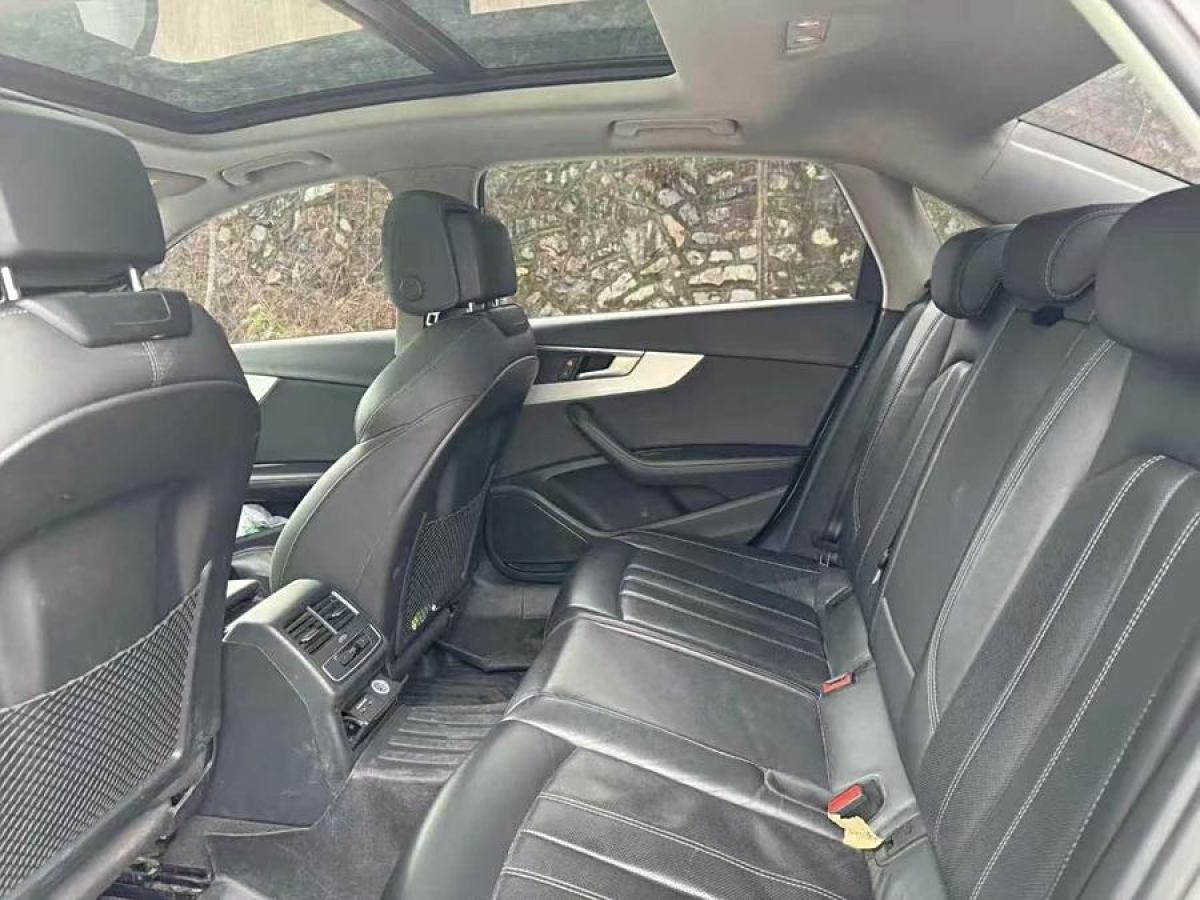 奧迪 奧迪A4L  2022款 40 TFSI 豪華動(dòng)感型圖片