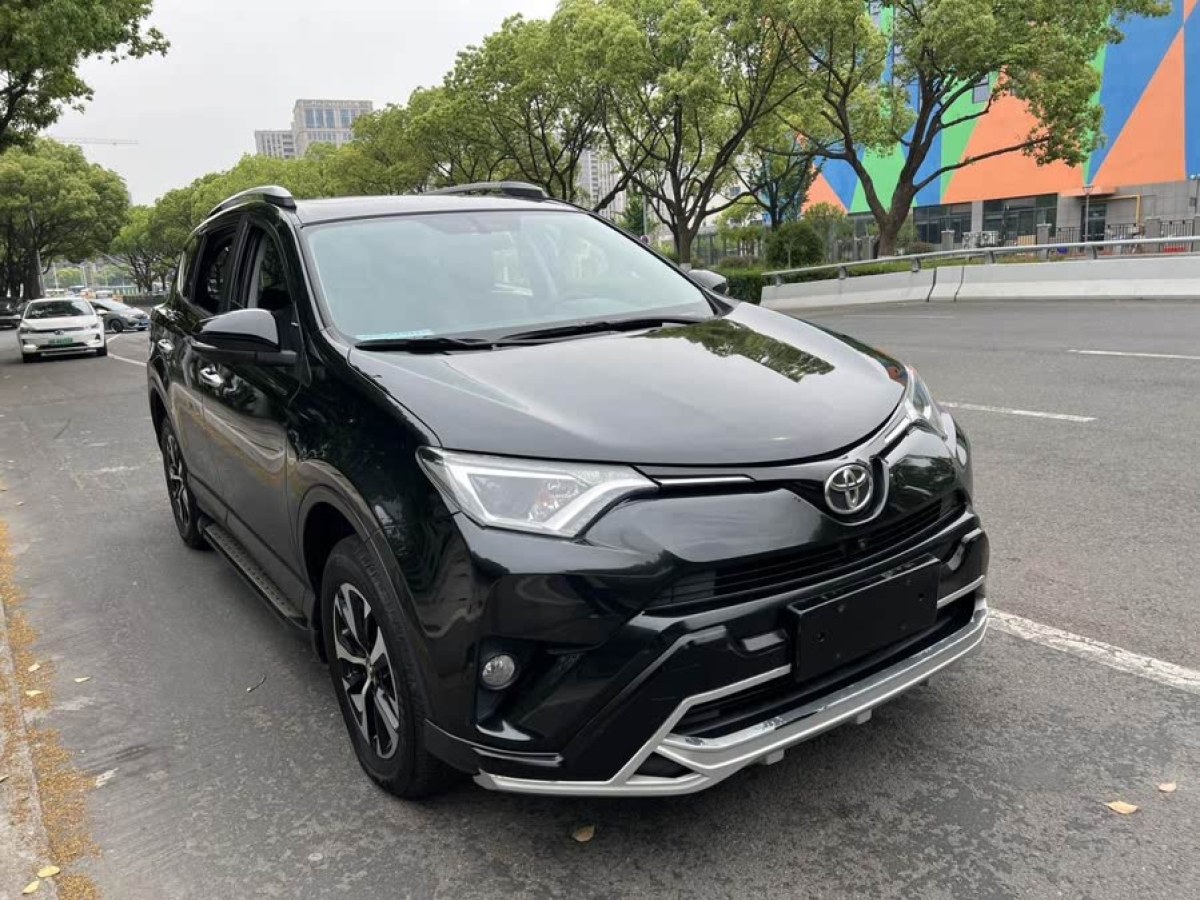 豐田 RAV4榮放  2016款 2.0L CVT兩驅風尚版圖片