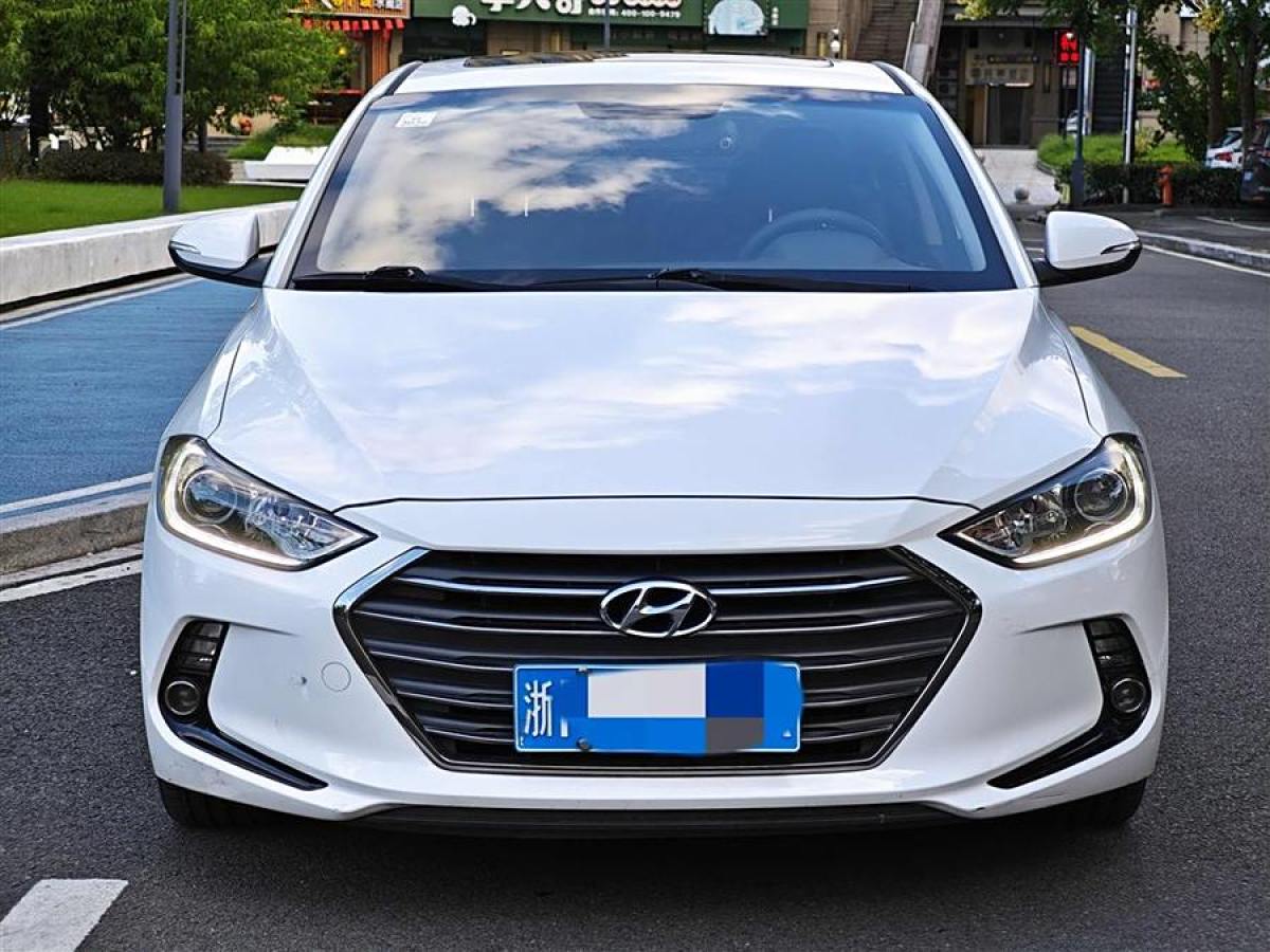 現(xiàn)代 領(lǐng)動  2018款 1.6L 自動15周年特別版圖片