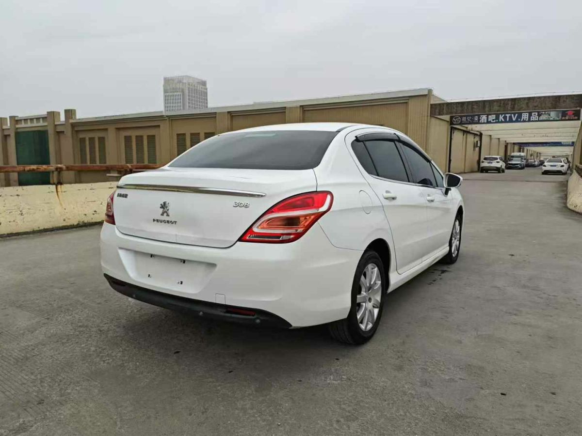 啟辰 R50  2013款 1.6L 北斗導航版圖片