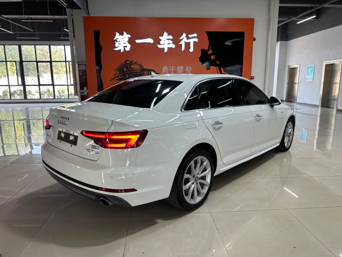 奧迪 奧迪A4L  2018款 30周年年型 40 TFSI 時尚型圖片