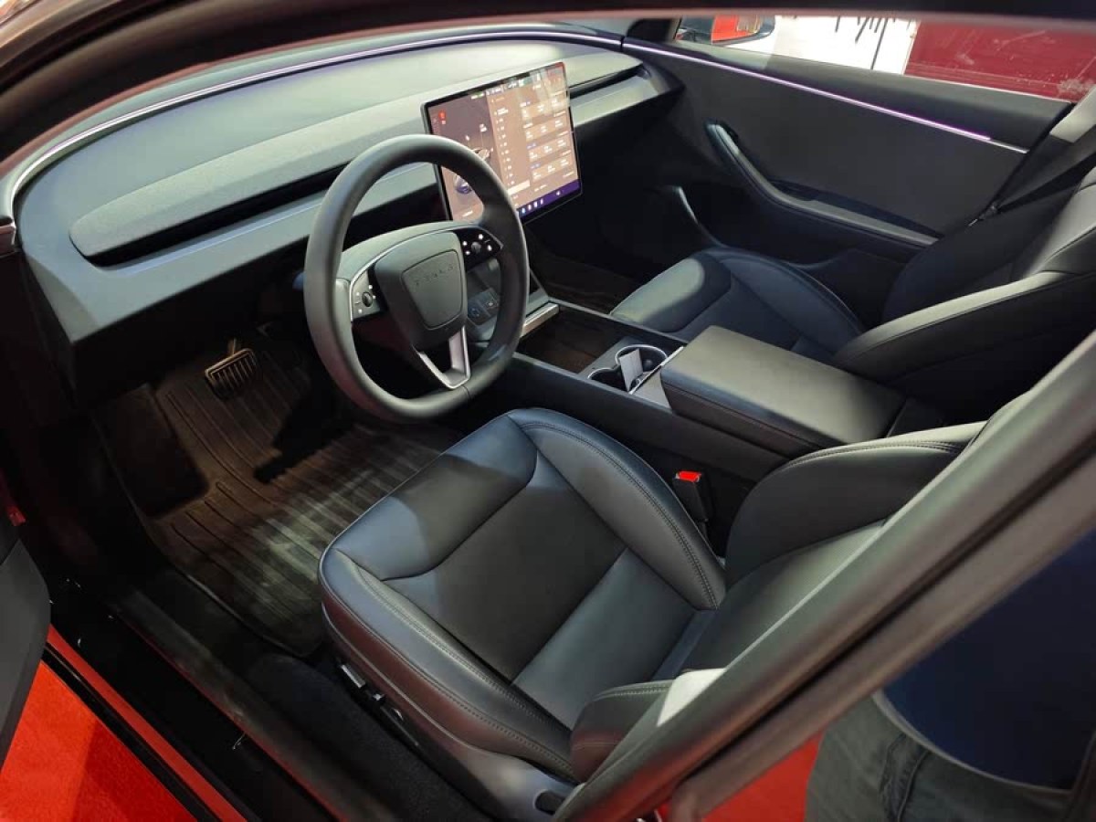 特斯拉 Model 3  2023款 煥新版 后輪驅(qū)動(dòng)圖片