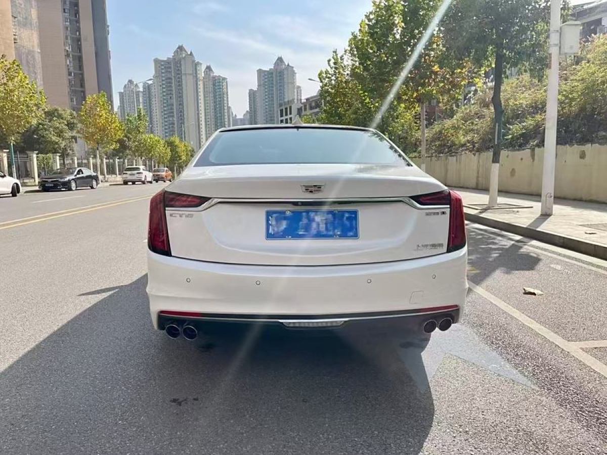 凱迪拉克 CT6  2019款 28T 時(shí)尚型圖片