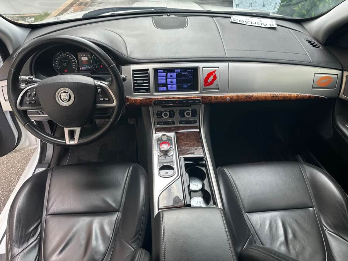 捷豹 XF  2009款 XF 3.0L V6豪華版圖片
