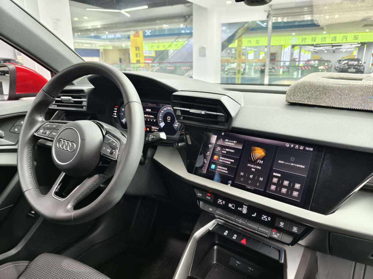 奧迪 奧迪A3  2021款 Sportback 35 TFSI 進(jìn)取致雅型圖片