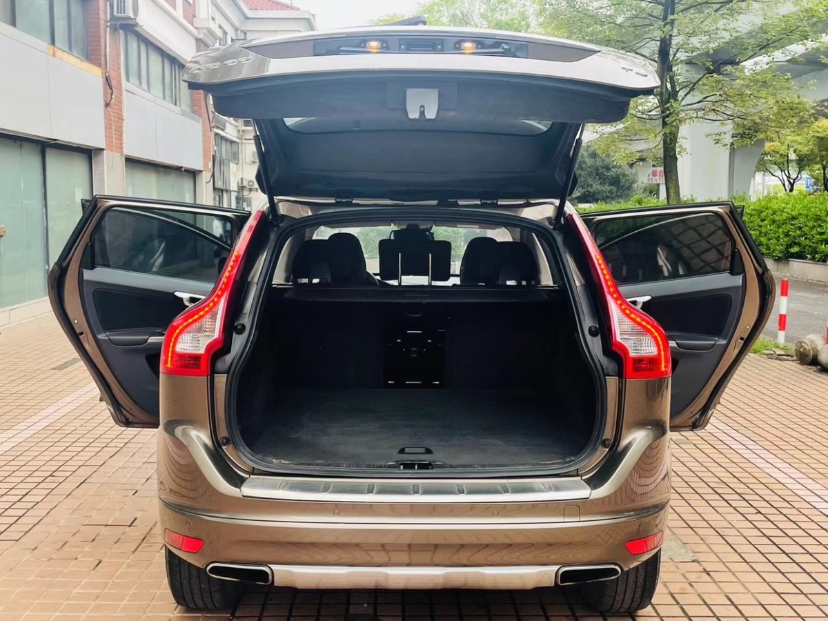 沃爾沃 XC60  2015款 T5 智行版圖片