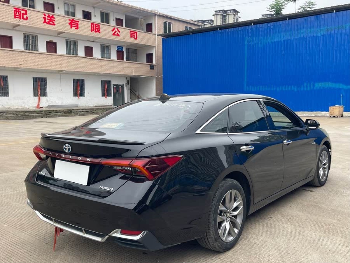 豐田 亞洲龍  2019款 雙擎 2.5L 豪華版 國(guó)V圖片