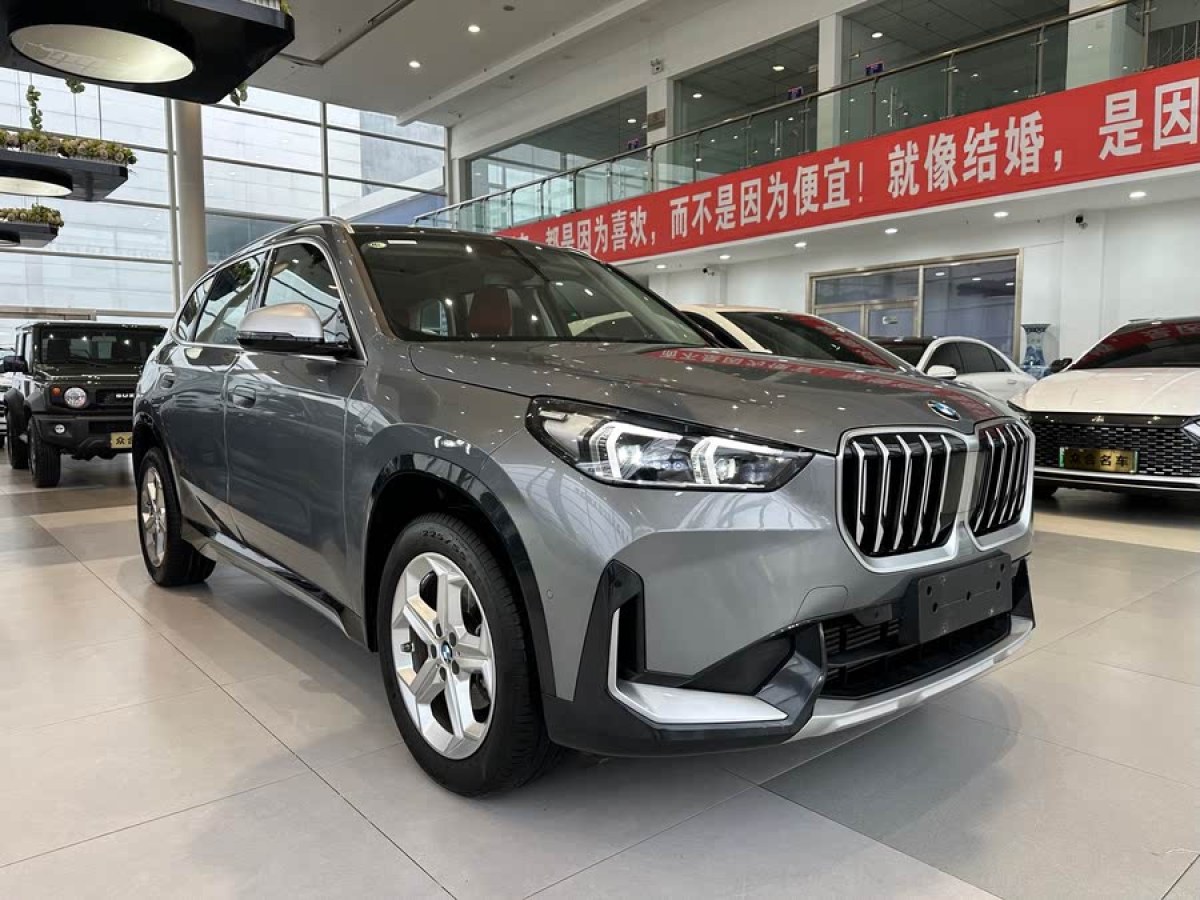 寶馬 寶馬X1  2023款 sDrive20Li X設(shè)計套裝圖片