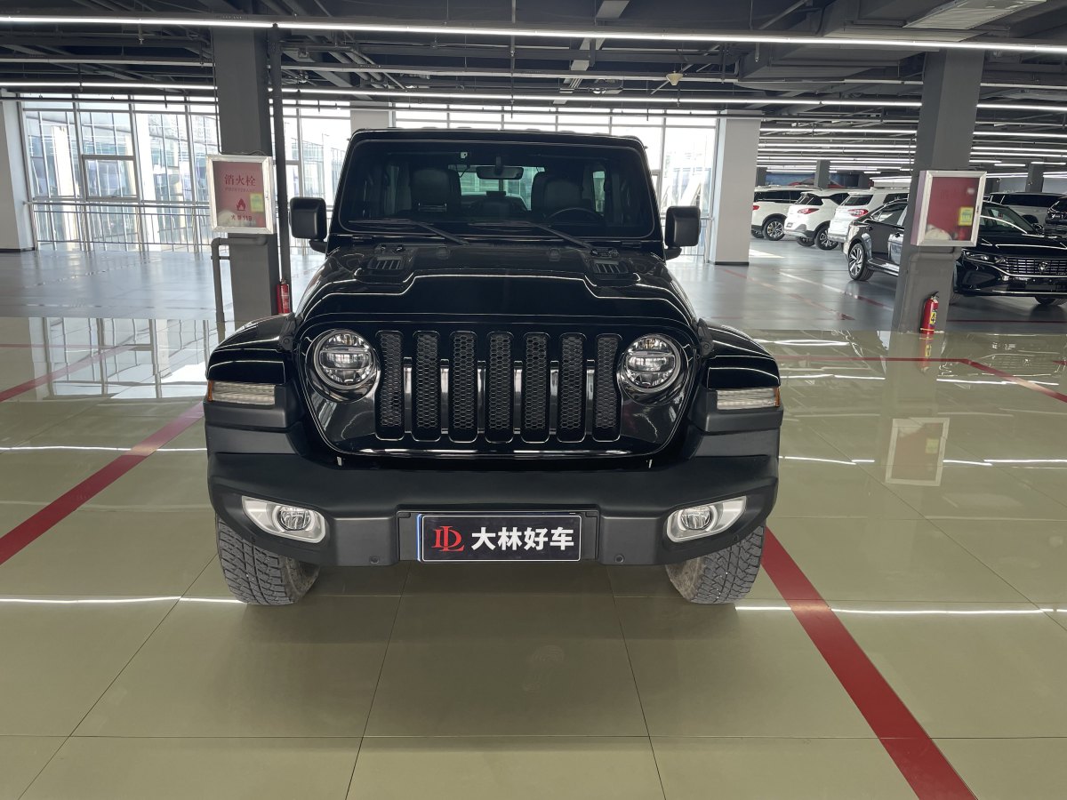 Jeep 牧馬人  2018款 2.0T Sahara 四門版圖片