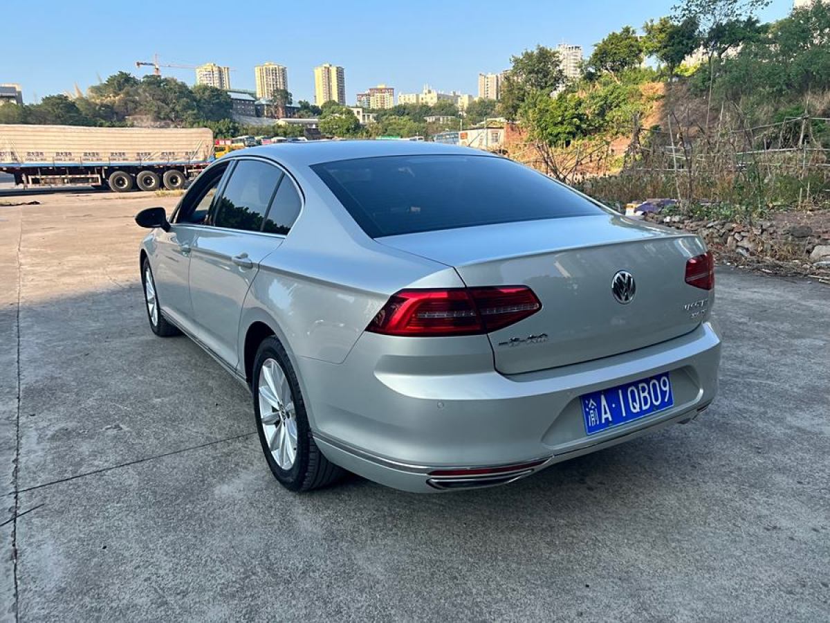 大眾 邁騰  2019款  330TSI DSG 領(lǐng)先型 國VI圖片