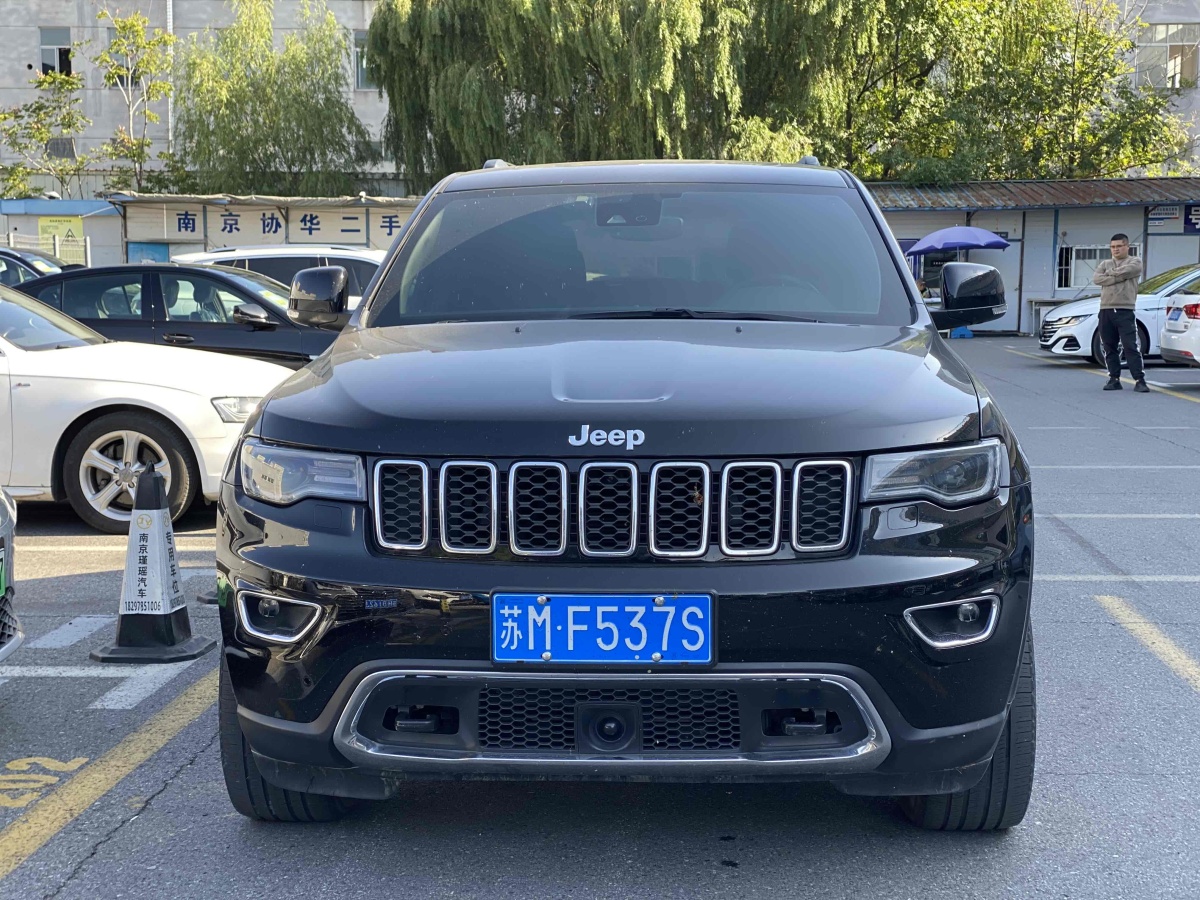 Jeep 大切諾基  2021款 3.0L 80周年紀(jì)念版圖片