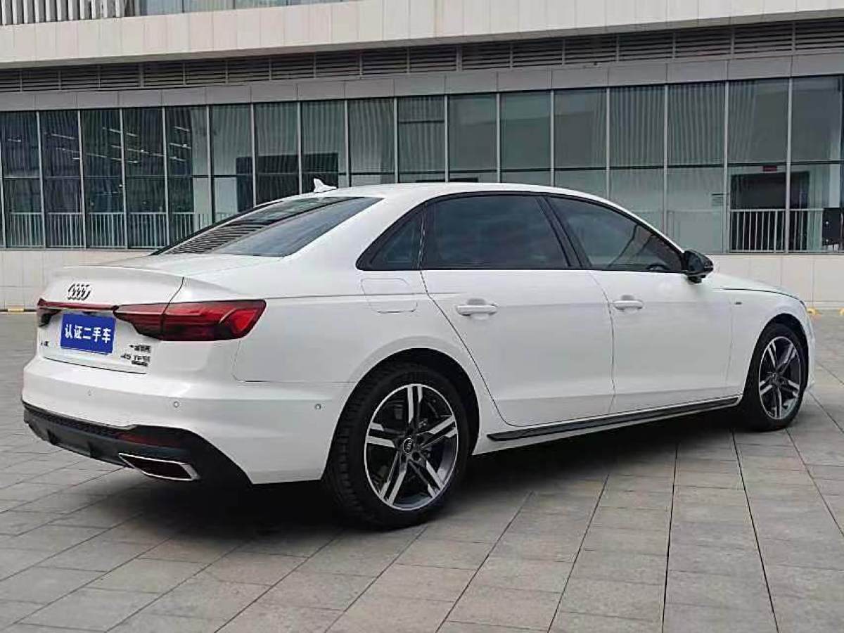 奧迪 奧迪A4L  2022款 40 TFSI 時尚動感型圖片