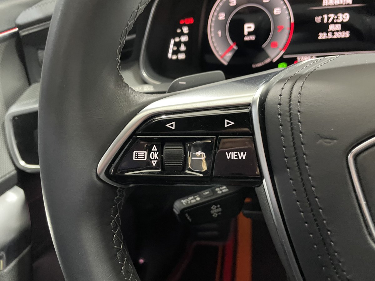 奧迪 奧迪A6L  2024款 45 TFSI 臻選動感型圖片