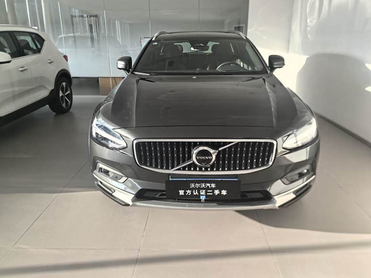 沃爾沃 V90  2024款 Cross Country B5 AWD 智尊版圖片