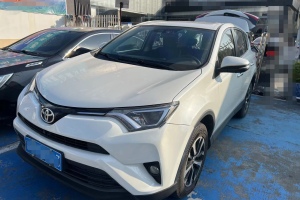 RAV4 豐田 榮放 2.0L CVT兩驅(qū)風(fēng)尚版