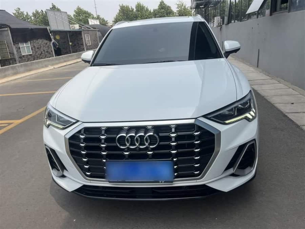 奧迪 奧迪Q3  2020款 35 TFSI 時(shí)尚動(dòng)感型圖片