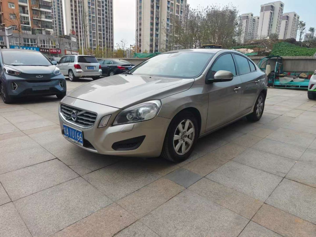 沃爾沃 S60  2011款 T6 AWD 智尊版圖片