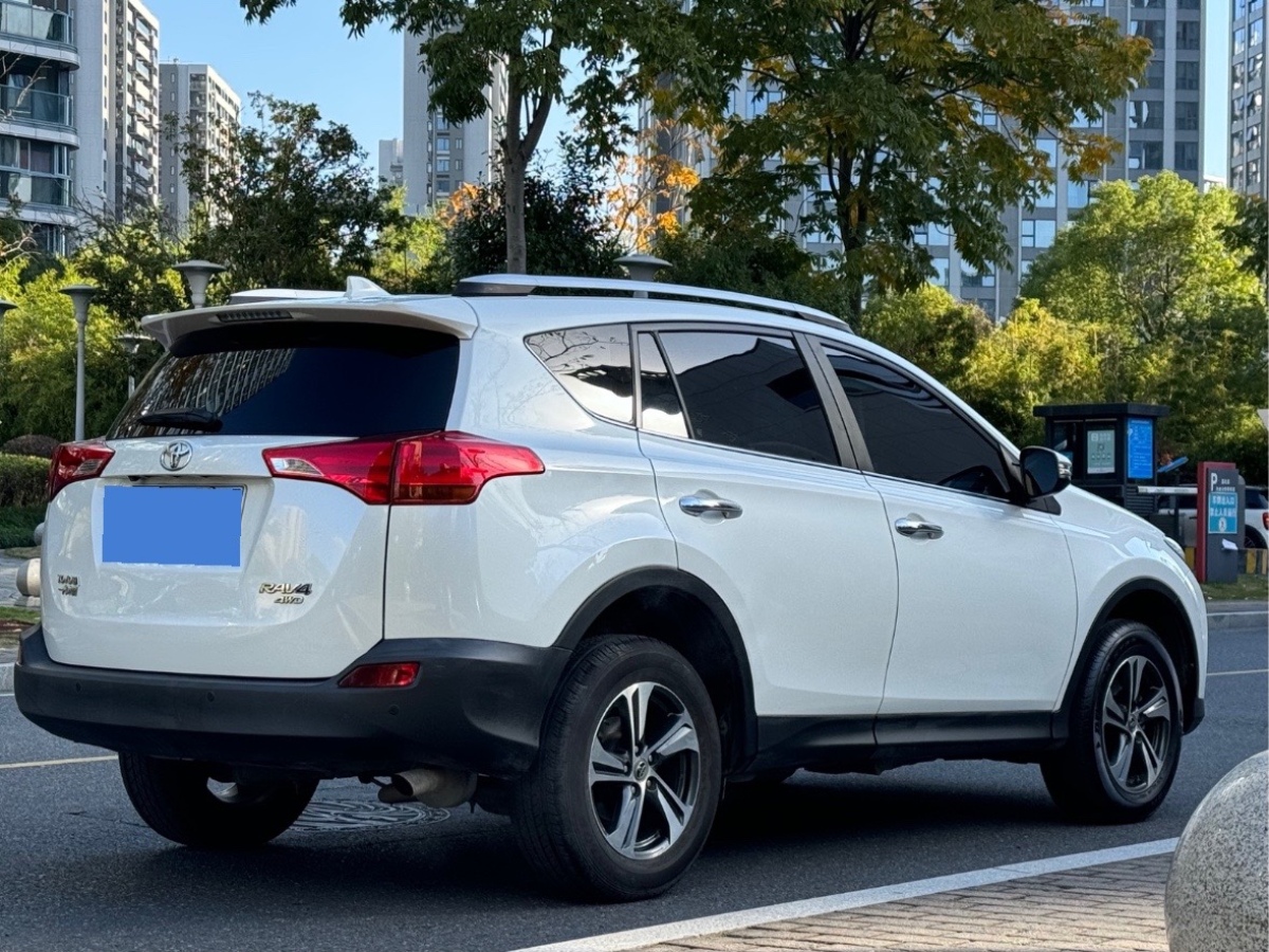 豐田 RAV4榮放  2015款 2.0L CVT四驅(qū)新銳版圖片