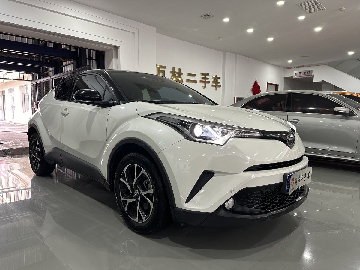 2019年10月豐田 C-HR  2018款 2.0L 領(lǐng)先版 國(guó)V