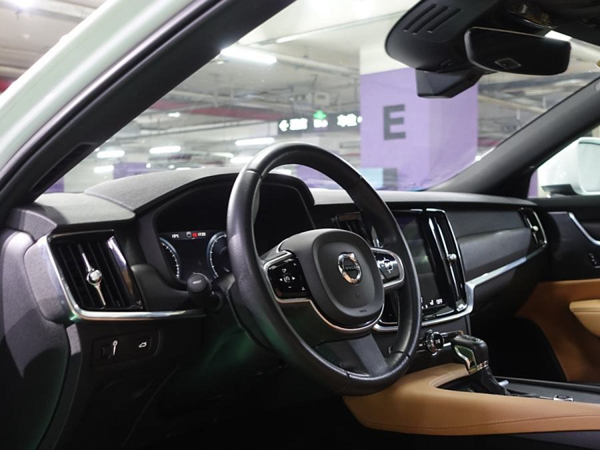 沃爾沃 V90  2020款 改款 Cross Country T5 AWD 智遠(yuǎn)版圖片