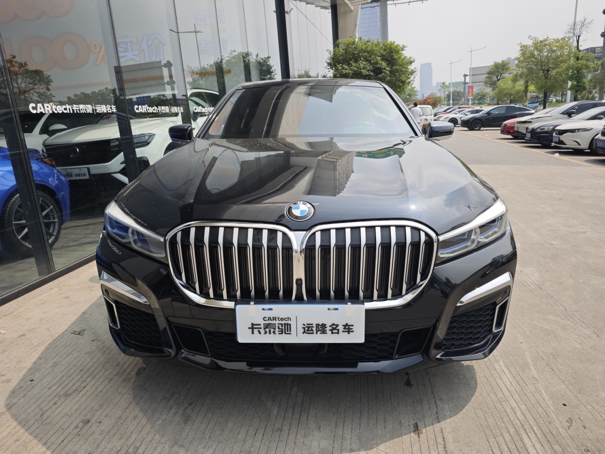 寶馬 寶馬7系  2019款  740Li xDrive 行政型 M運(yùn)動套裝圖片