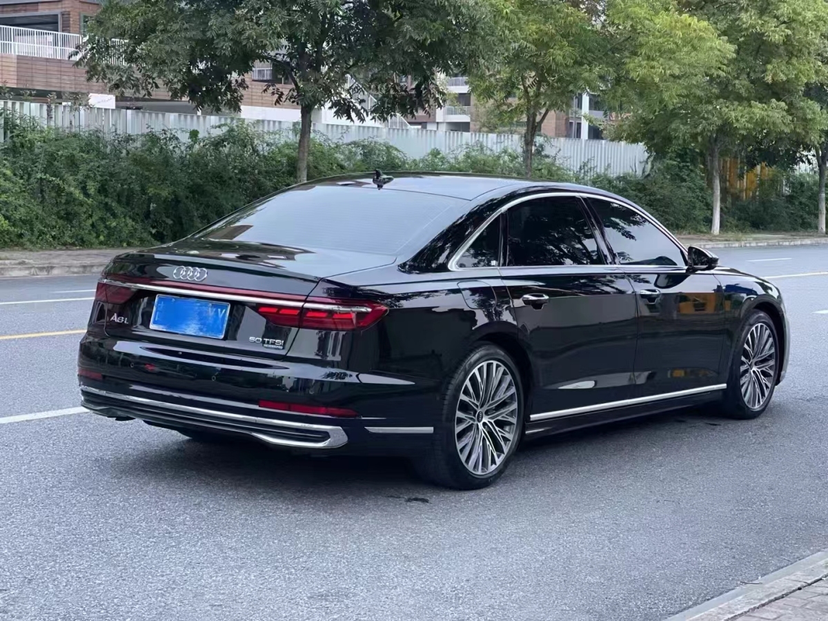 2022年11月奧迪 奧迪A8  2023款 A8L 50 TFSI quattro 尊享型