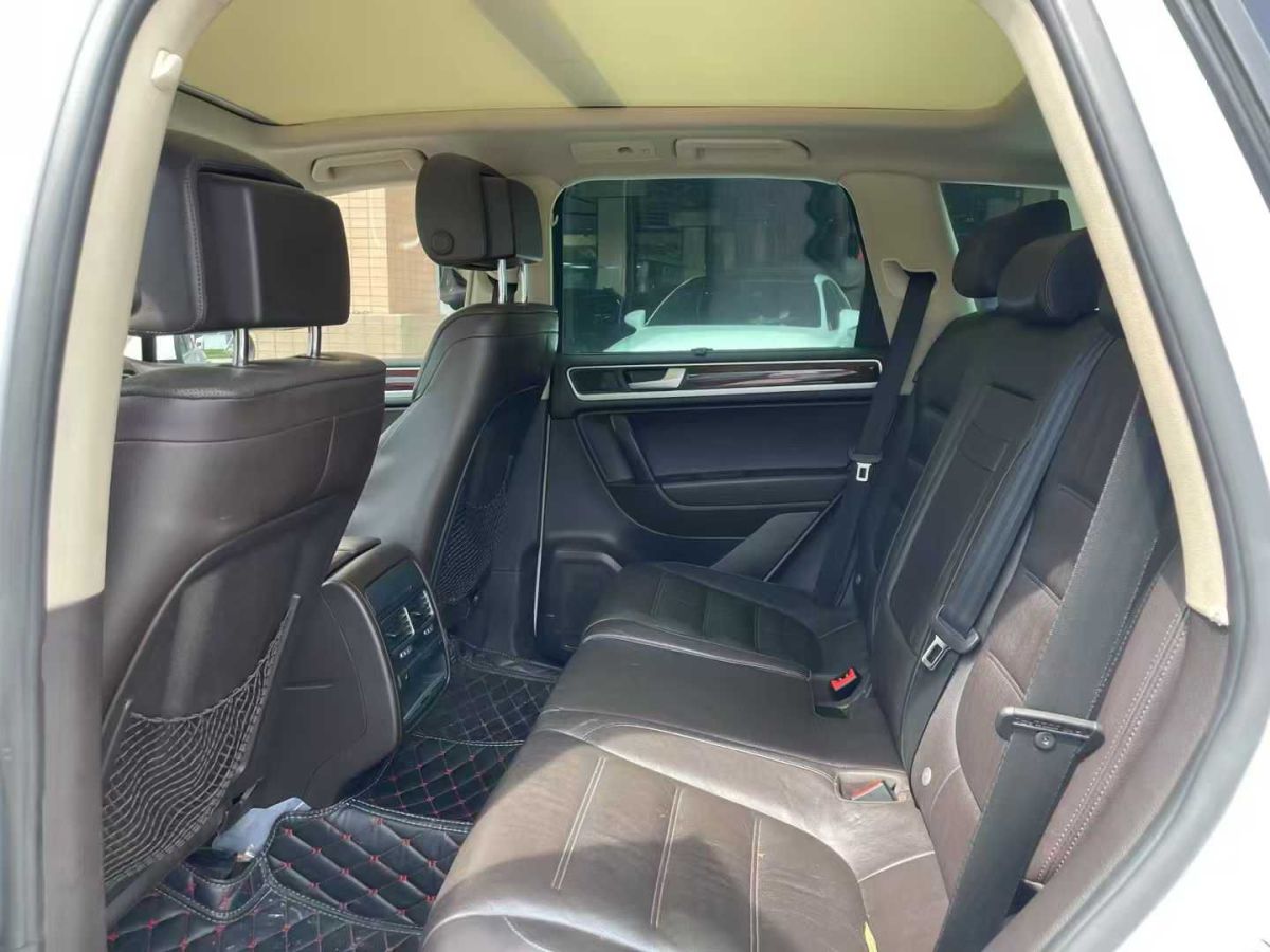 大眾 途銳  2015款 3.0TSI R-Line 豪華型圖片