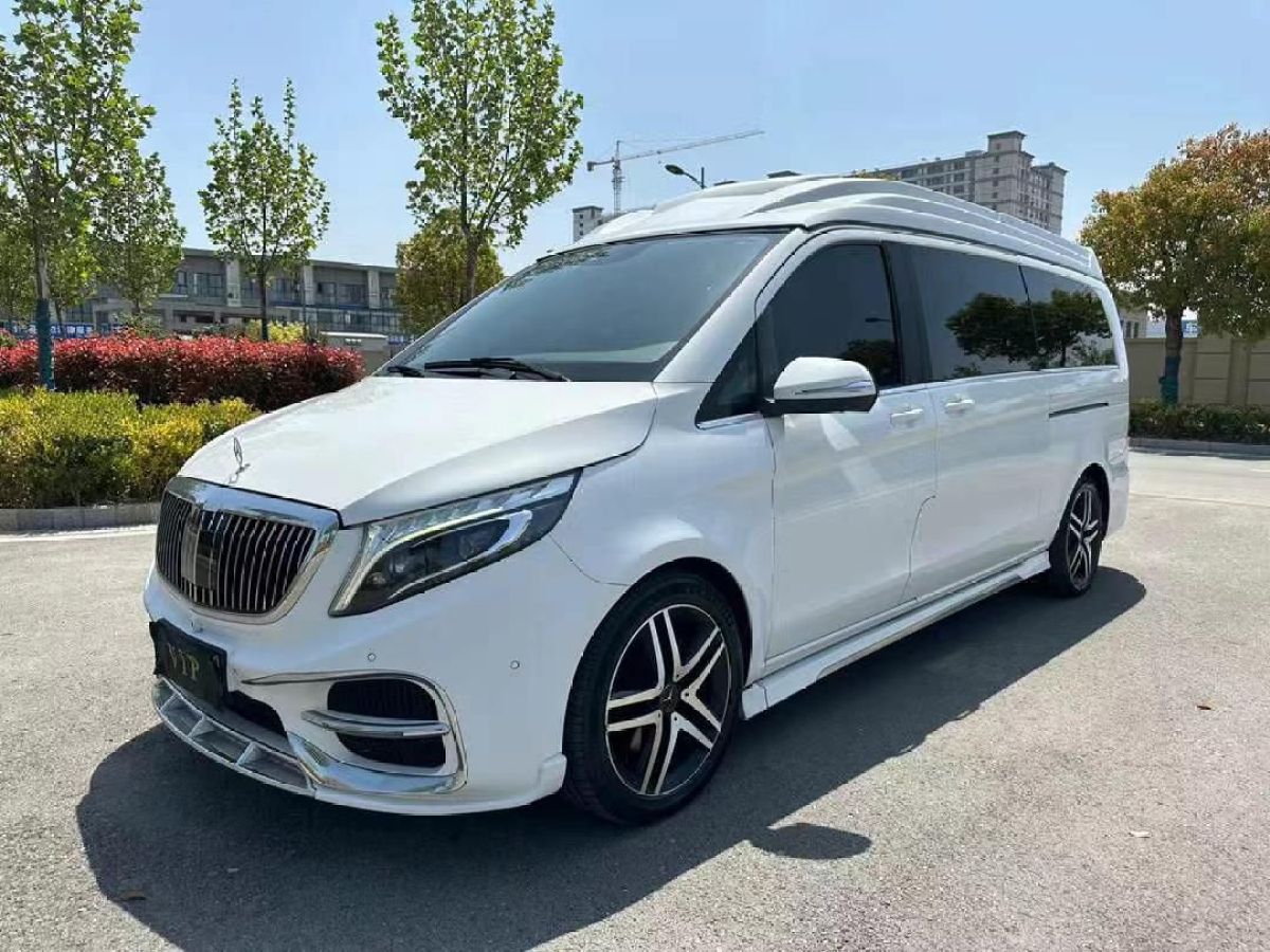 奔馳 V級  2017款 V 260 L 尊貴加長版圖片