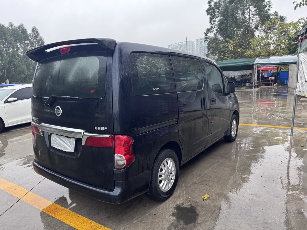 日產(chǎn) NV200  2012款 1.6L 232座 尊雅型圖片