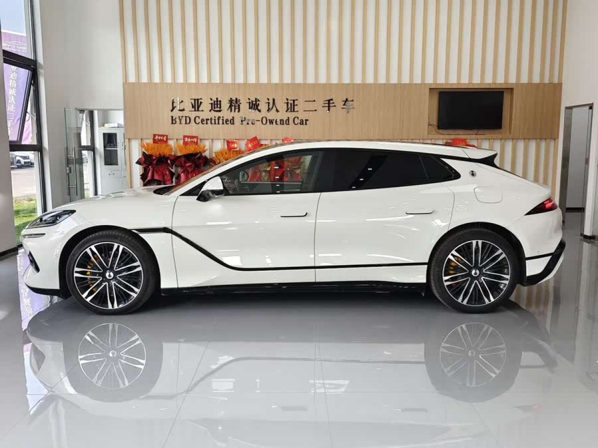 騰勢 騰勢Z9GT  2024款 1100四驅(qū)Ultra版圖片