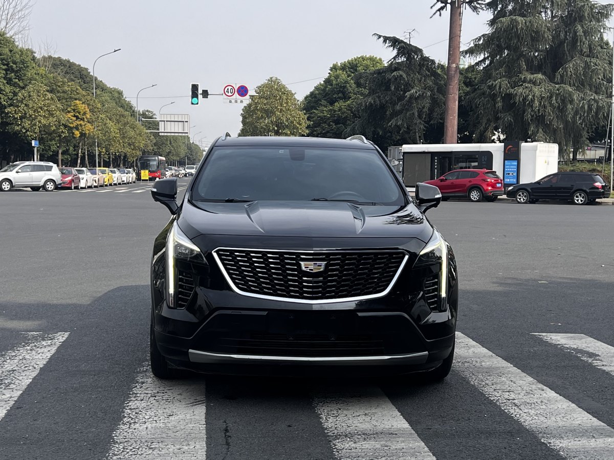 凱迪拉克 XT4  2018款 28T 兩驅(qū)領(lǐng)先型圖片