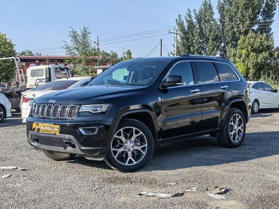 2019年11月 Jeep 大切诺基(进口) 3.0L 精英导航版图片