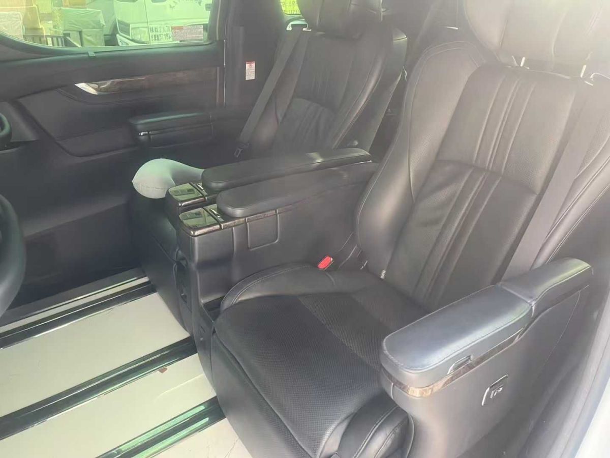 豐田 埃爾法  2020款 雙擎 2.5L 尊貴版圖片