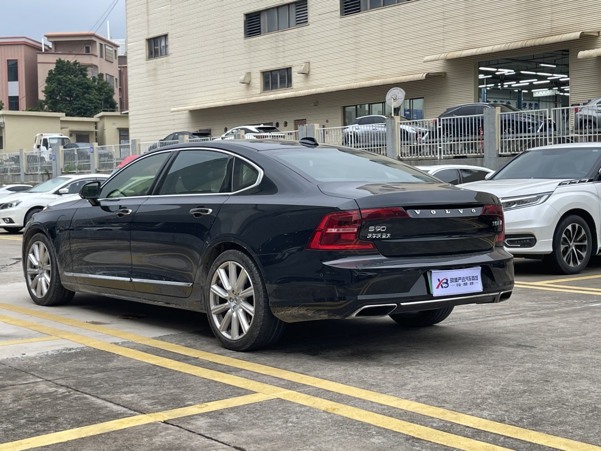 沃尔沃 S90新能源  2019款  T8 E驱混动 智雅版 国VI图片